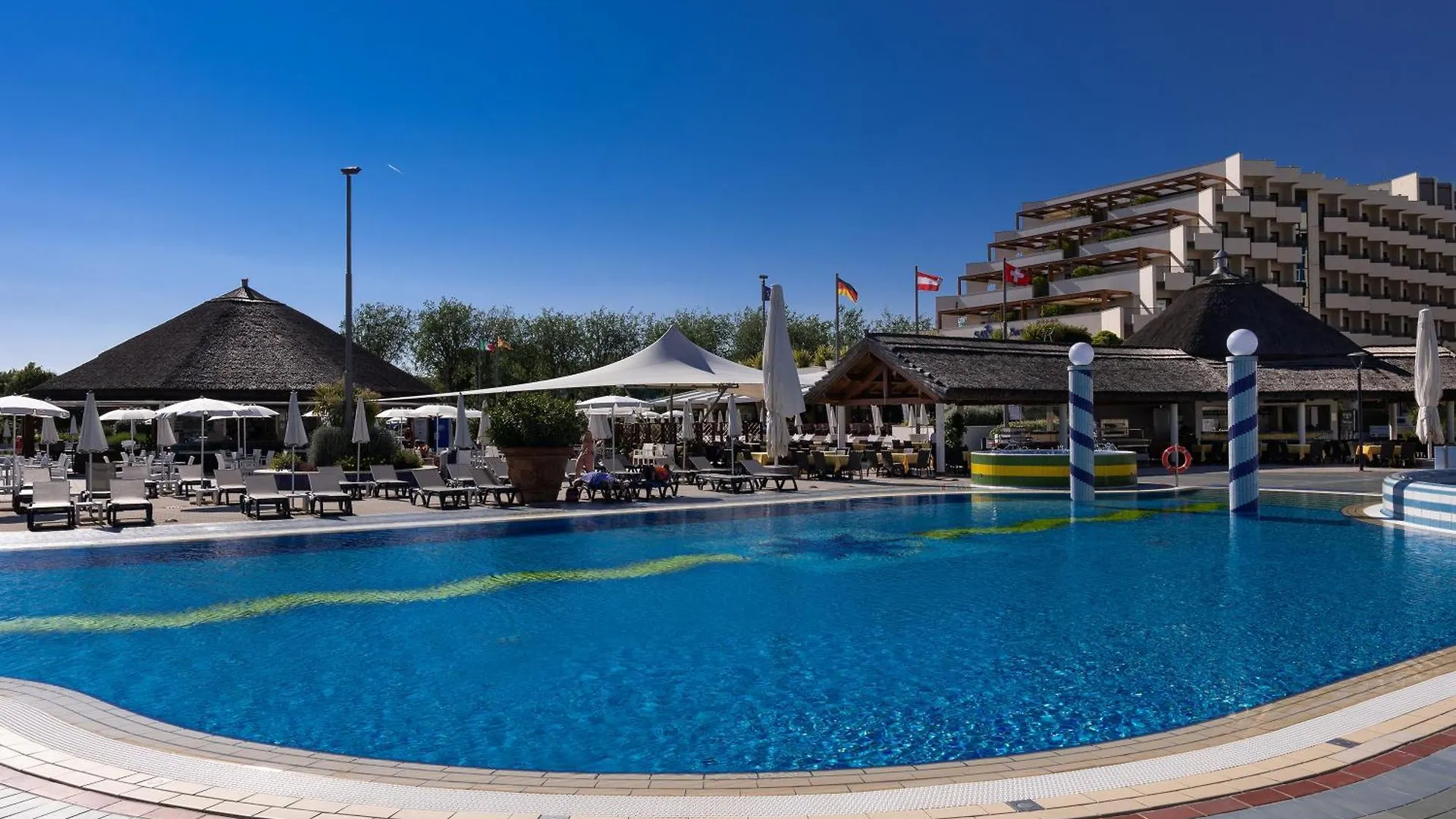 **** Szálloda Aparthotel Holiday Bibione Olaszország