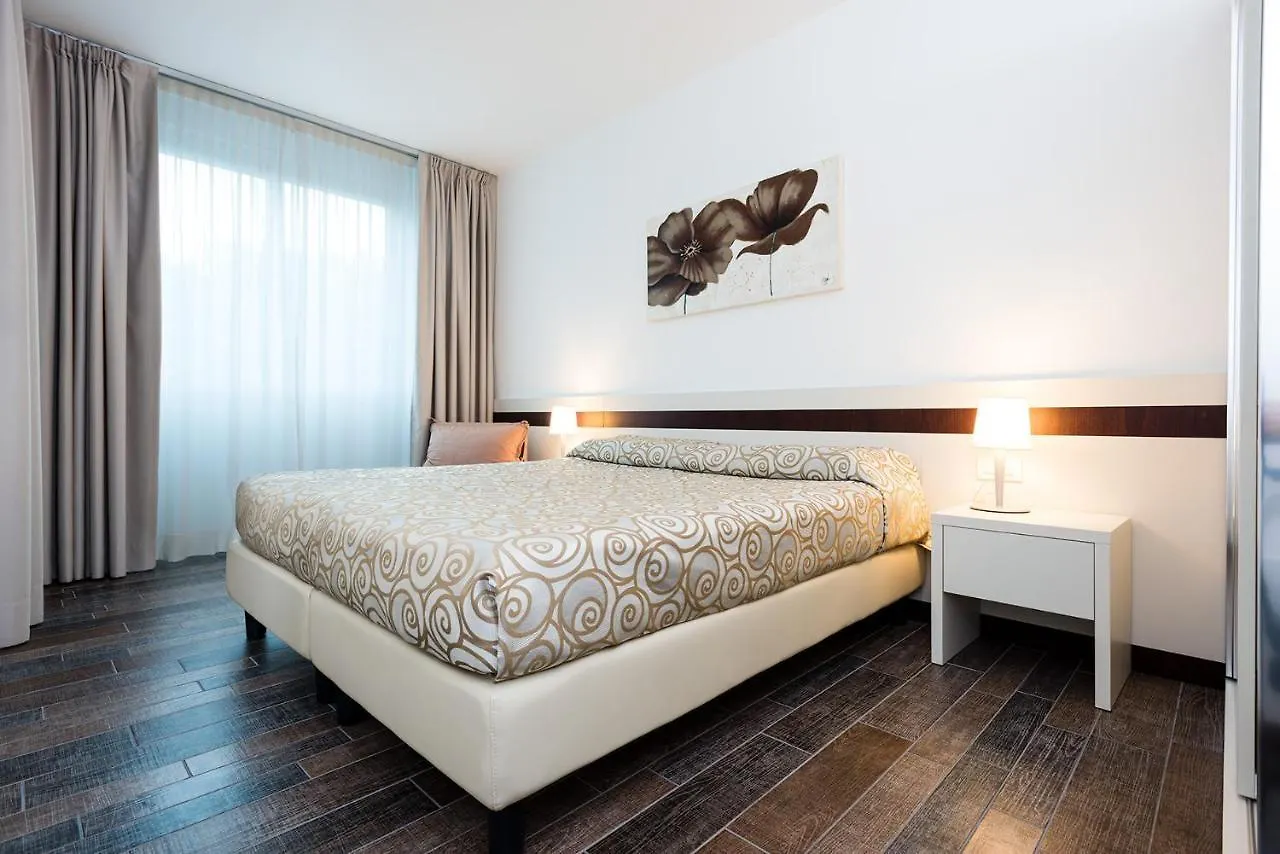 Aparthotel Holiday Bibione Hotel